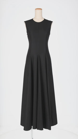 Back Open Silky Flare Dress | Tsuya